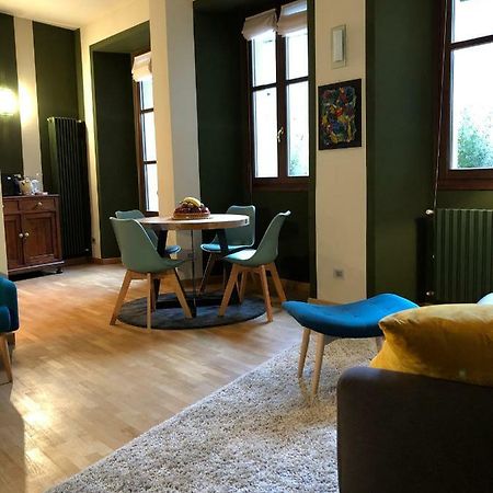 La Via Degli Artisti Apartment อาโรนา ภายนอก รูปภาพ