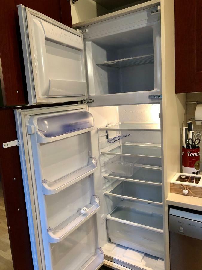 La Via Degli Artisti Apartment อาโรนา ภายนอก รูปภาพ