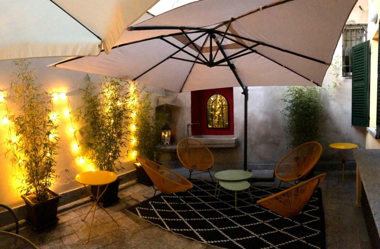 La Via Degli Artisti Apartment อาโรนา ภายนอก รูปภาพ