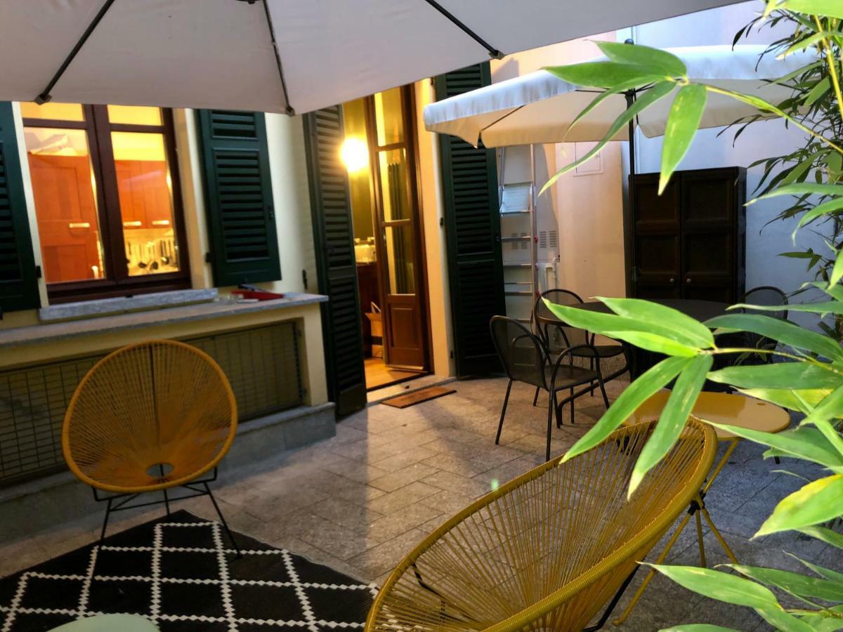 La Via Degli Artisti Apartment อาโรนา ภายนอก รูปภาพ