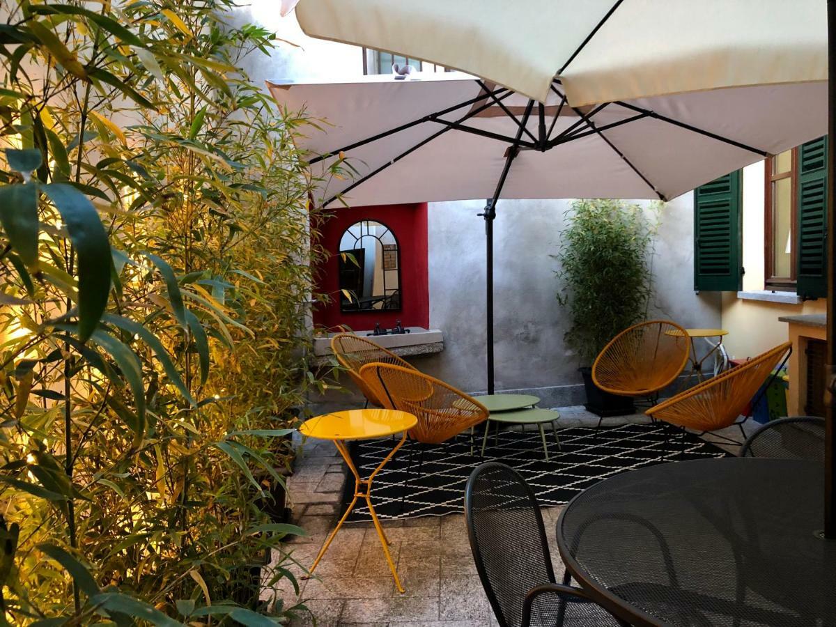 La Via Degli Artisti Apartment อาโรนา ภายนอก รูปภาพ